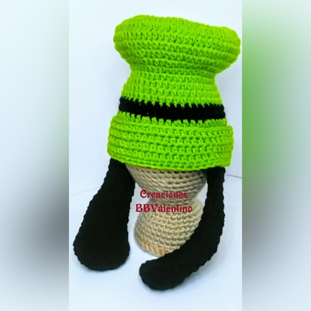 Gorro de goofy hecho a mano estambre acrílico,lavado suave , no colgar